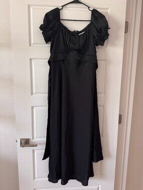 Francesca’s Sue Satin Midi Dress